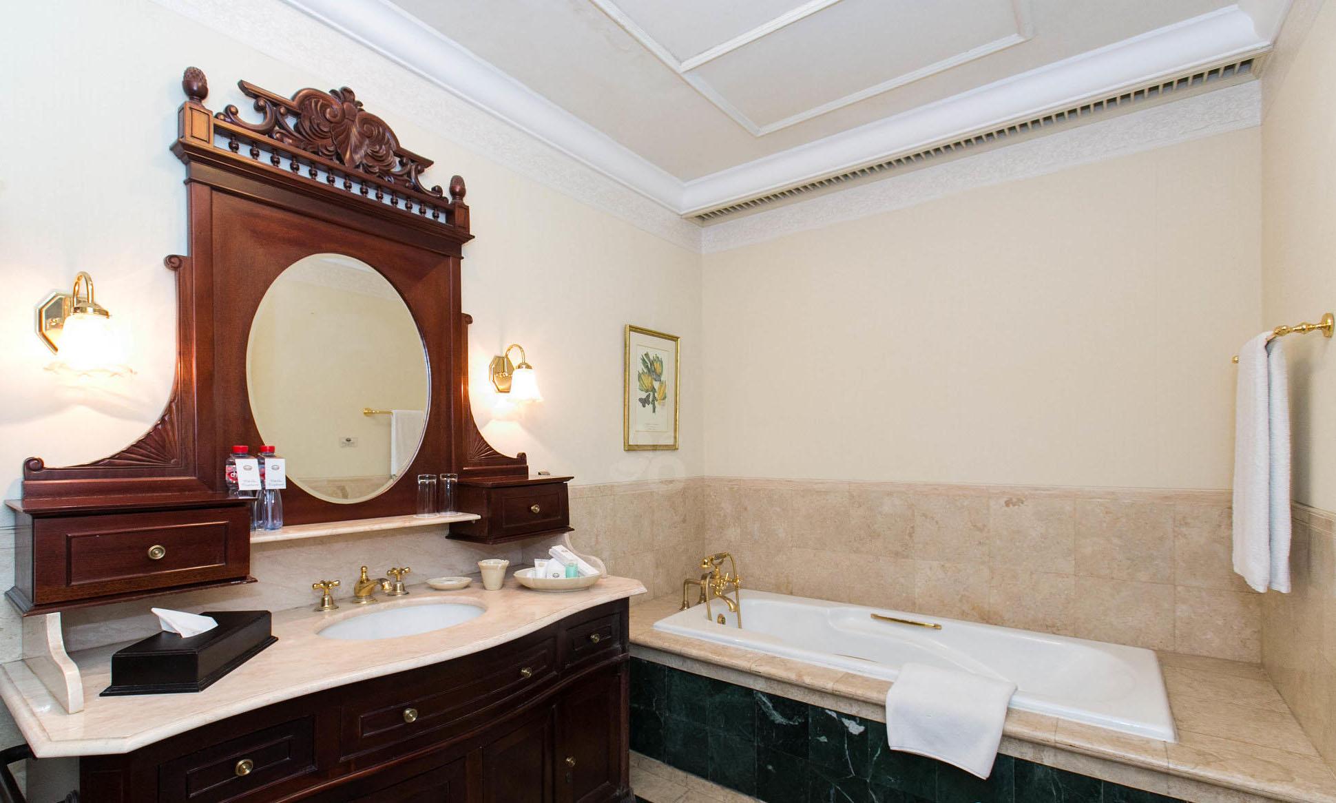 Majapahit Mgallery Hotel 5*
